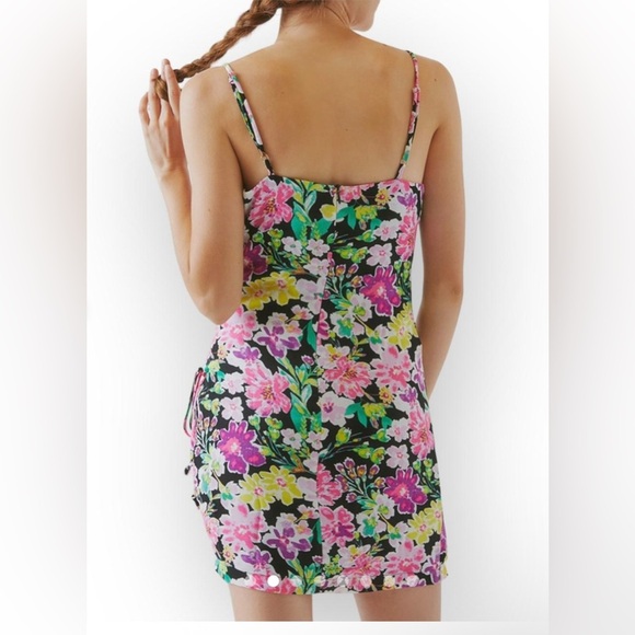 Dress 🔥 Urban Outfitters 🔥 - Picture 2 of 3